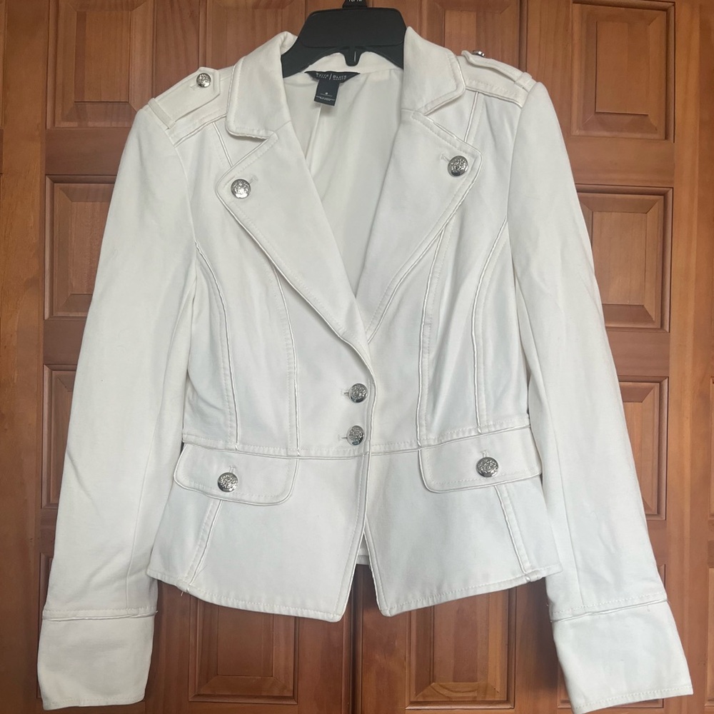 White House Black Market Women's White Peplum Trophy Jacket Size 8 “Like New”